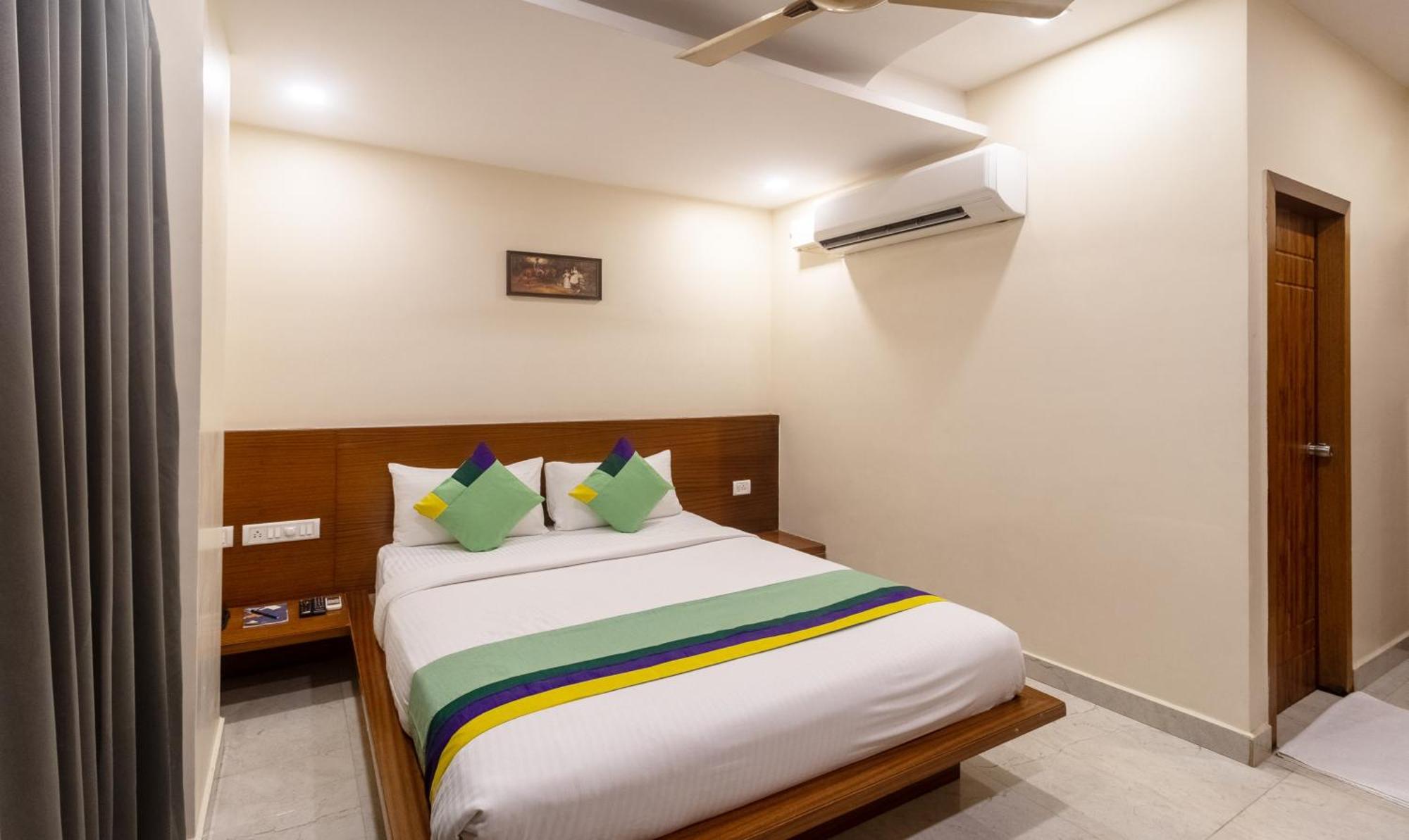 Treebo Anjani Fortune Suites บังกาลอร์ ภายนอก รูปภาพ